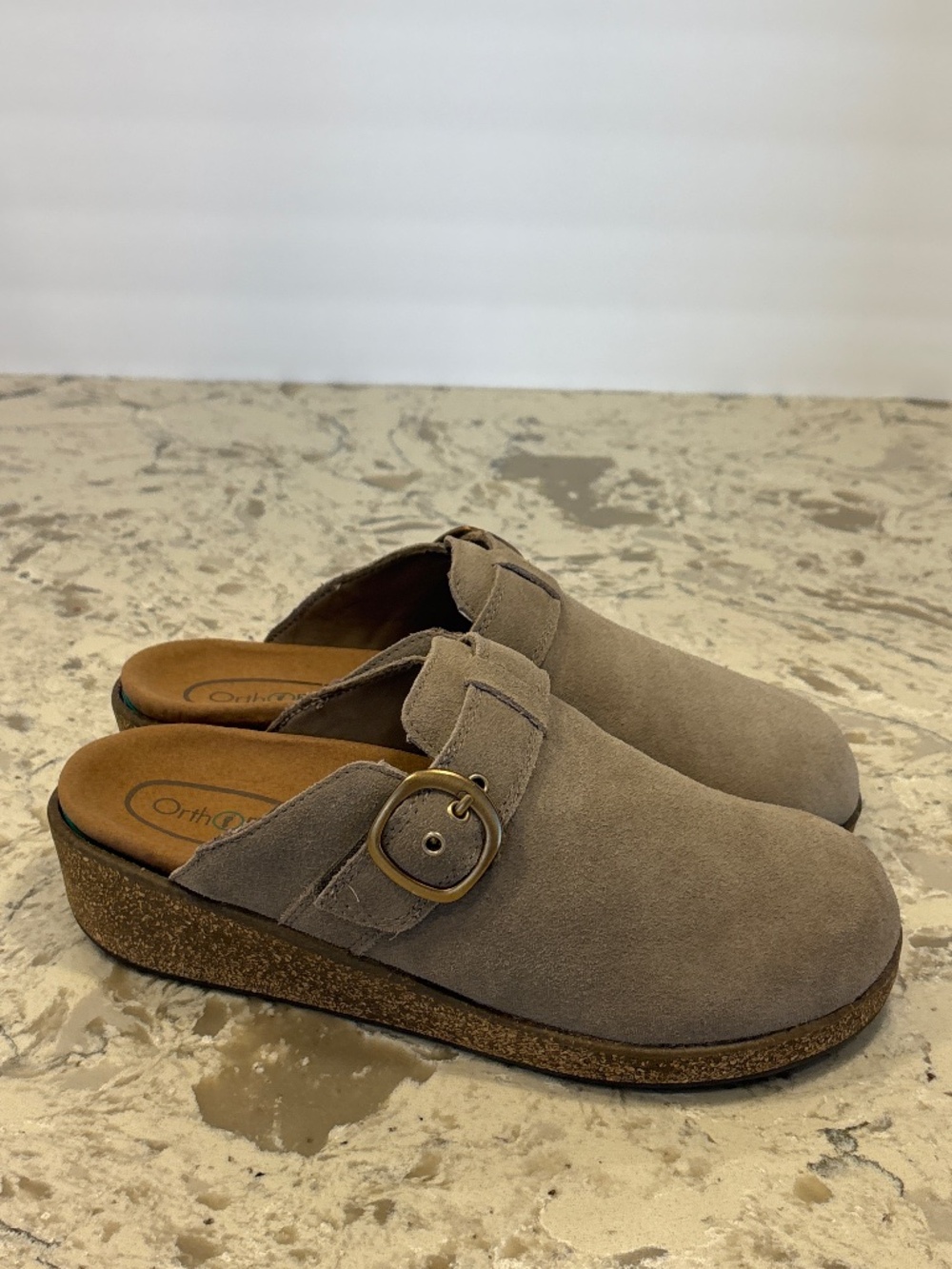 Women’s Orthofeet Taupe Suede Clogs Size 7.5 Wide
